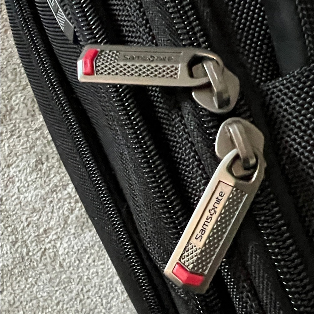 Samsonite Black Rolling laptop Travel Bag - Picture 6 of 13